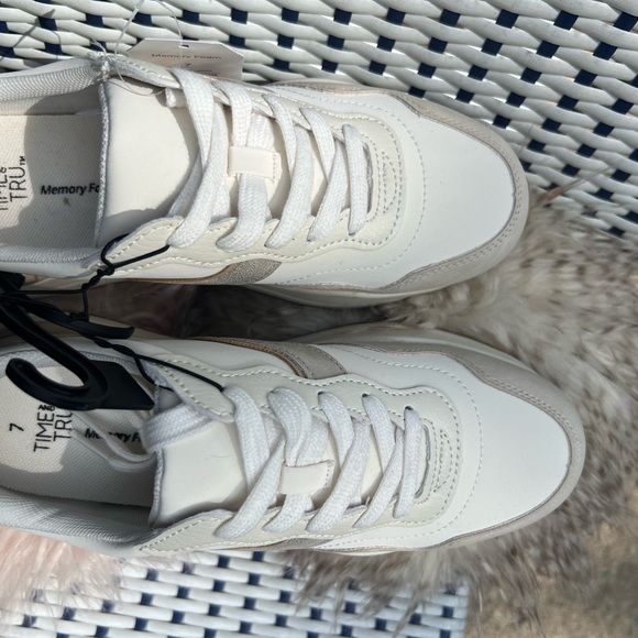Time and Tru White and Tan Sneakers - Picture 2 of 7